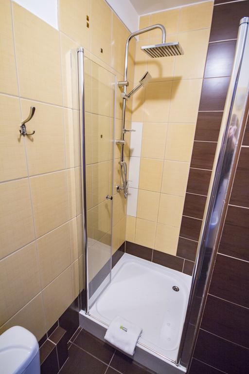 Bed and Breakfast Royal House Гданьск Экстерьер фото